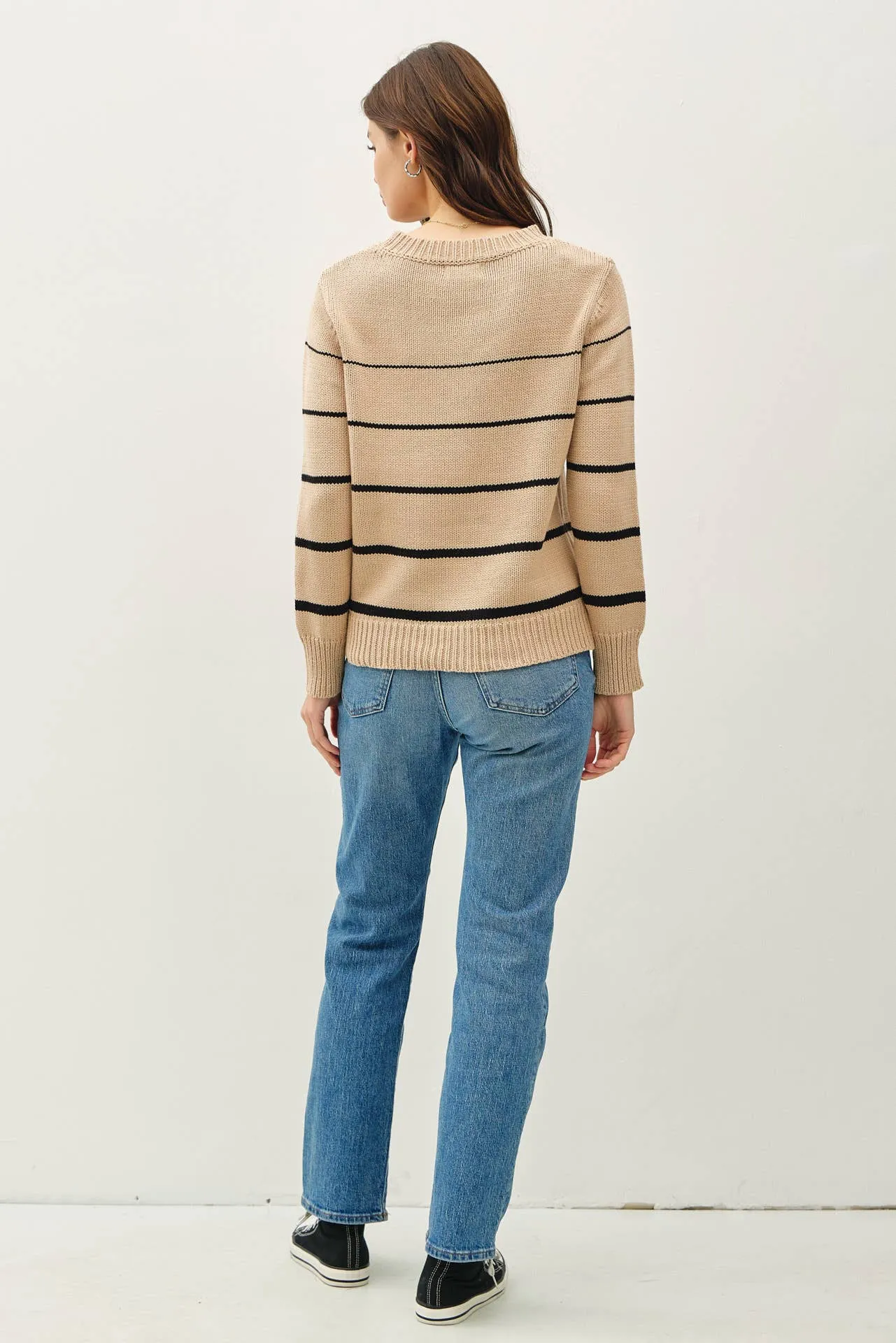 GRADIENT WIDTH STRIPE SWEATER