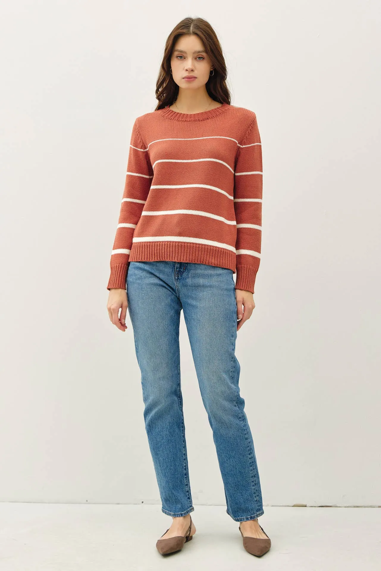 GRADIENT WIDTH STRIPE SWEATER