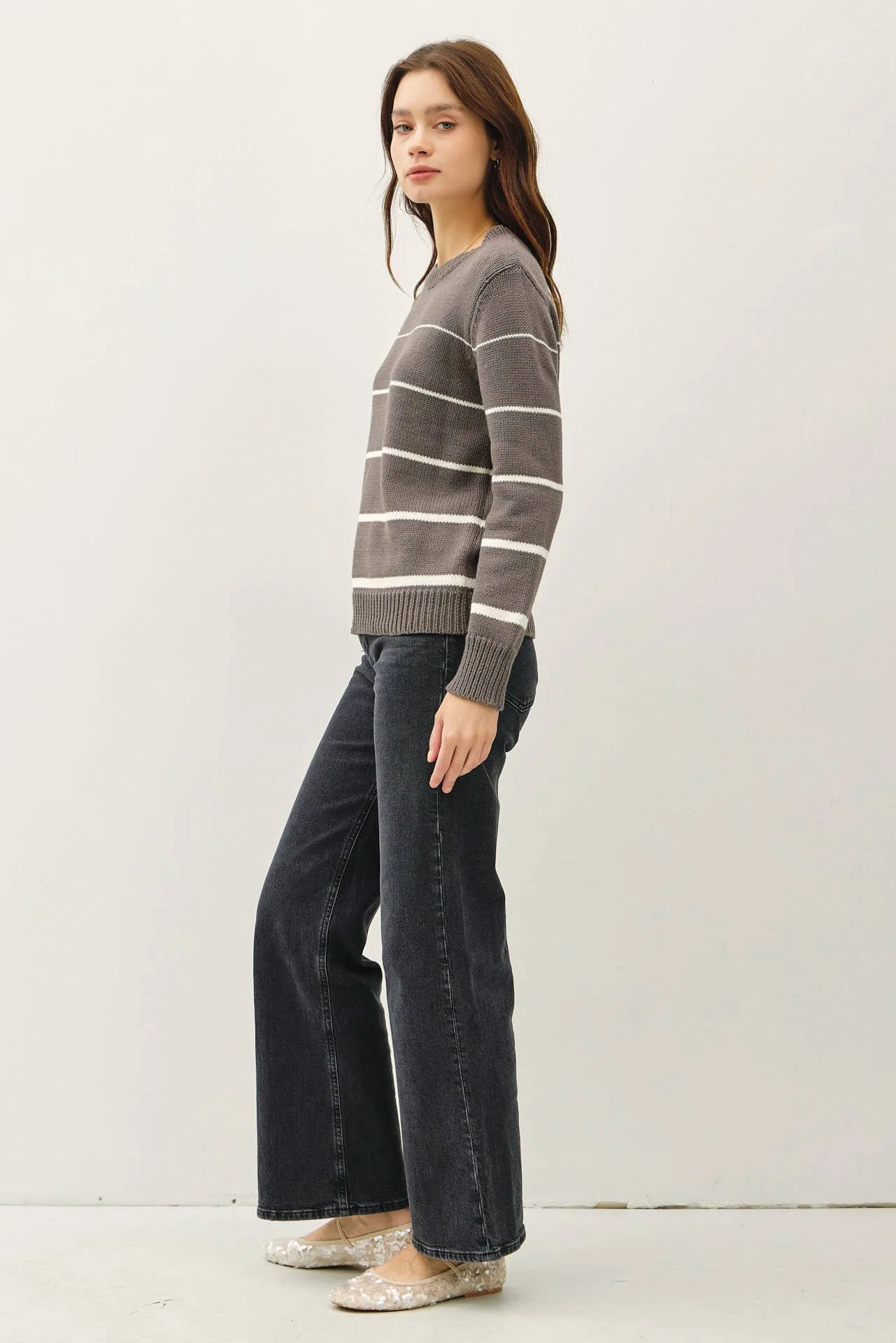 GRADIENT WIDTH STRIPE SWEATER