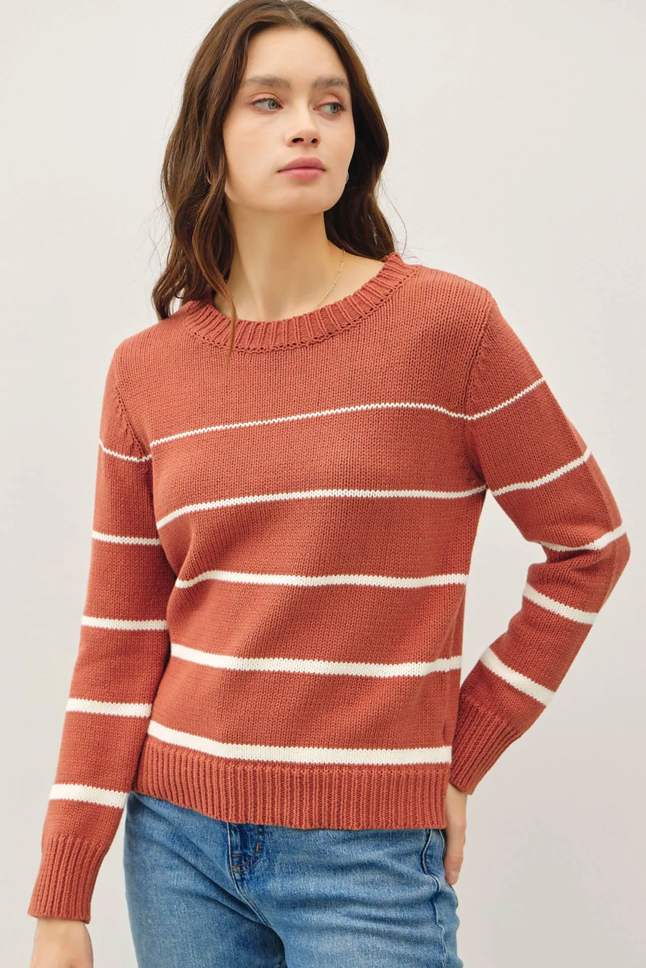 GRADIENT WIDTH STRIPE SWEATER